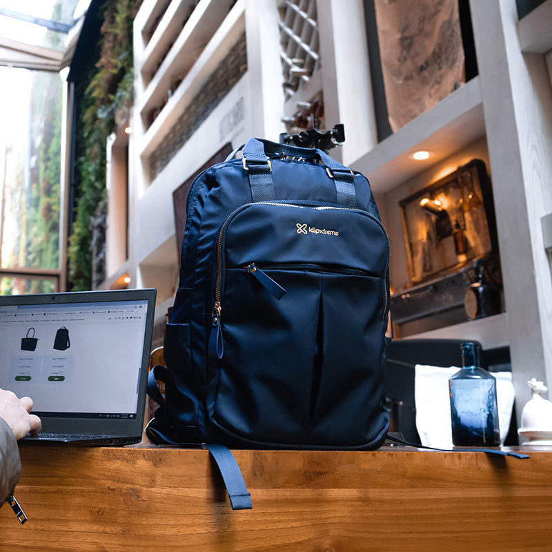 (2532) Bolso para laptop hasta 15.6 pulgadas Klipextreme Toscana